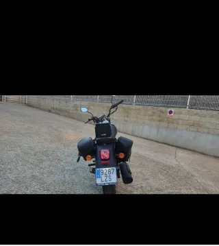 UM Renegade Negra 125cc