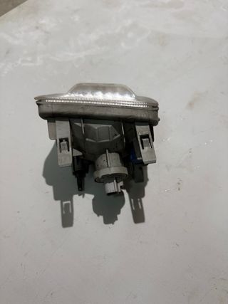 Intermitente delantero derecho Toyota Prius ZVW30