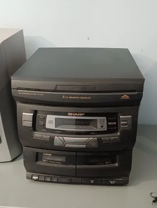 Equipo de música Sharp 3 CD y altavoz