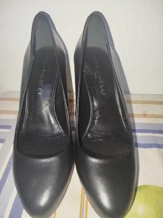 Tacones Martinelli Negros Elegantes