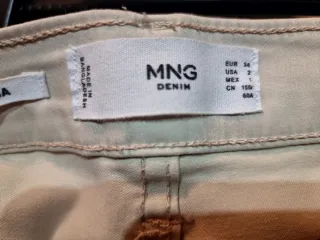 Pantalón Mango beige chica
