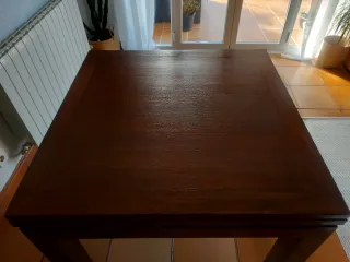 Mesa de comedor Banak de madera