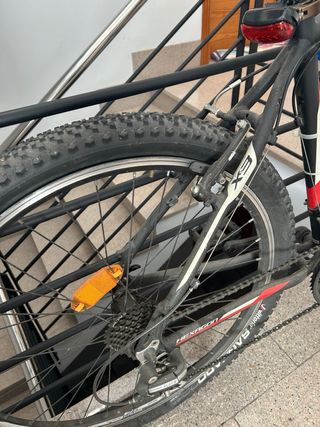 Bicicleta talla M con sillen adaptable y manillar