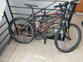 Bicicleta talla M con sillen adaptable y manillar