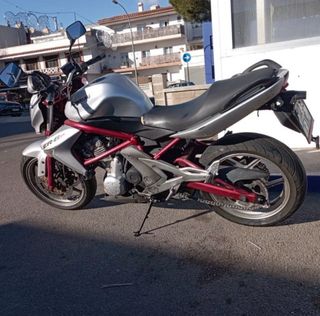 Kawasaki ER6N Plata