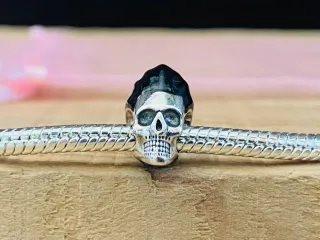 Charm | Calavera Elvis