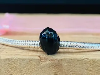 Charm | Calavera Elvis