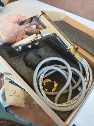 Grifo extensible lavabo oro/plata