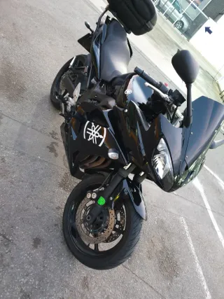 Yamaha FZ6 S2 Negra
