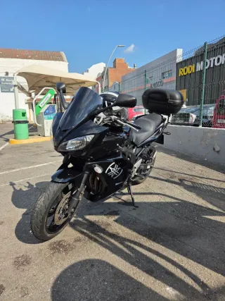 Yamaha FZ6 S2 Negra
