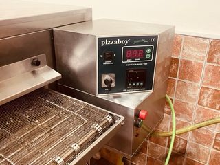 Horno de cinta Izmak pizzeria pizza