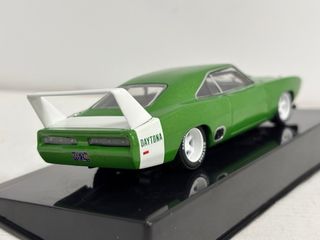 Dodge Charger Daytona escala 1/43