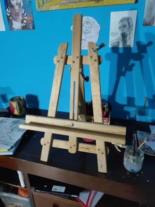 Caballete de madera para pintar