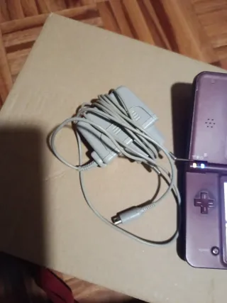 Nintendo DSi XL Granate