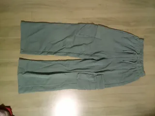 Pantalón chándal cargo verde turquesa