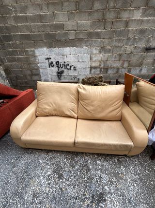 Sofá de piel con asiento extraibles