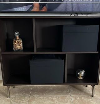Mueble de salón madera y cristal