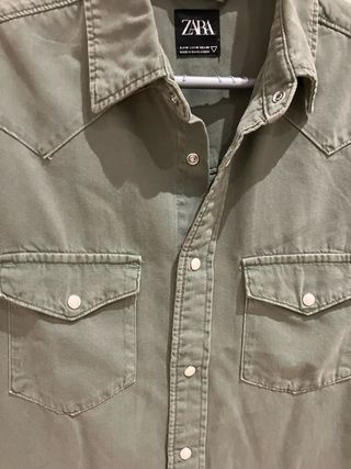 Camisa (M) y Chaqueta (L) Zara