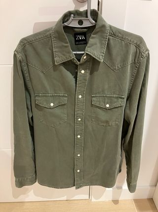 Camisa (M) y Chaqueta (L) Zara