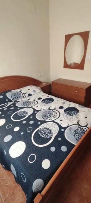 Dormitorio completo matrimonio cama 1.35