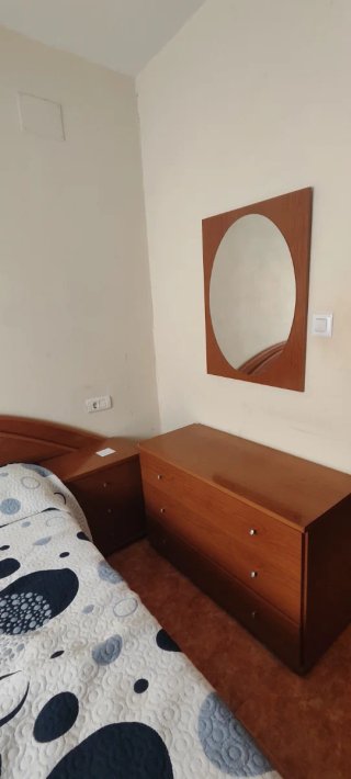 Dormitorio completo matrimonio cama 1.35