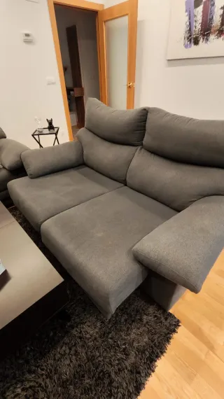 Sofá grande gris de tela