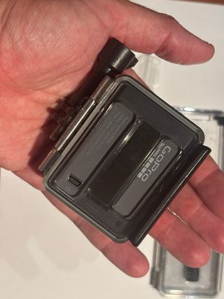 Cámara GoPro HERO + Accesorios