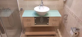 Mueble de baño con lavabo