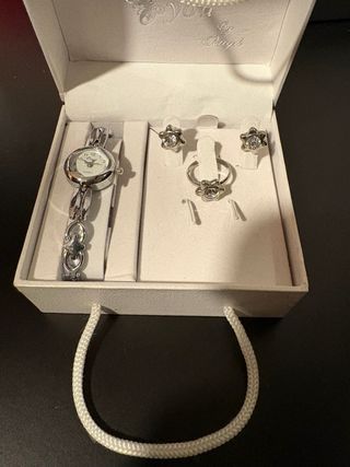 Conjunto: Cadena, Pendientes, Anillo y reloj