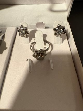 Conjunto: Cadena, Pendientes, Anillo y reloj