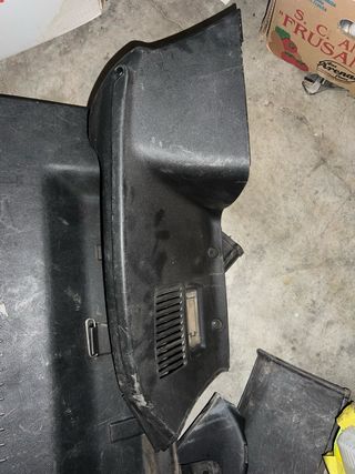 Plásticos maletero Seat León MK1