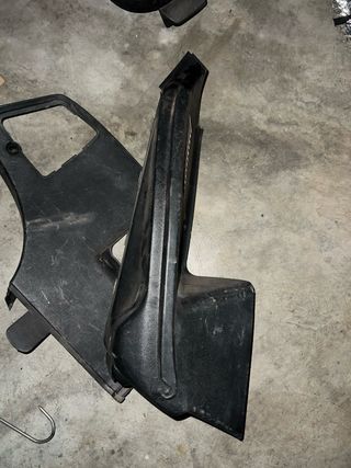 Plásticos maletero Seat León MK1