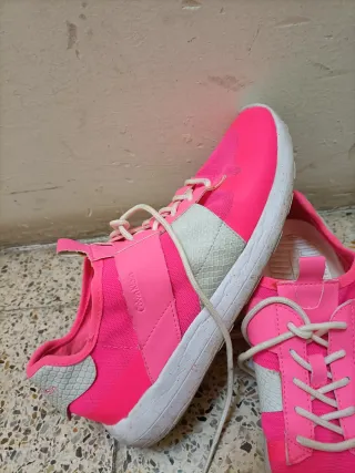 Zapatillas Calvin Klein Rosas y Blancas