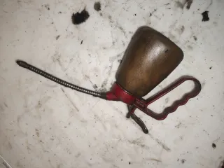 Aceitera manual antigua