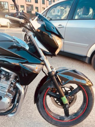 Motocicleta Suzuki Inazuma 250cc