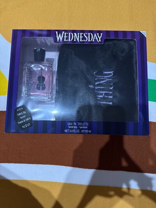 Estuche Perfume Wednesday y Neceser