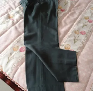 Pantalón de pinzas Emidio Cucci verde oliva