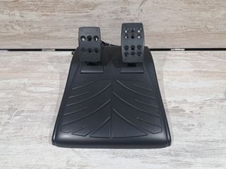 Volante Logitech Driving Force Pro