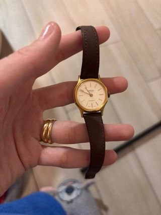 Reloj Mortima Dorado y Marrón