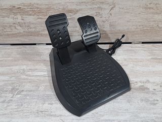 Volante Thrustmaster T150