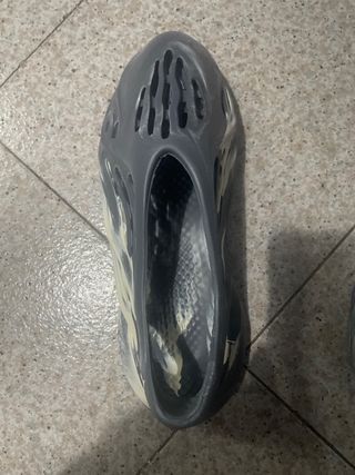 Yeezy Foam Runner Beige/Gris PRECIO NEGOCIABLE