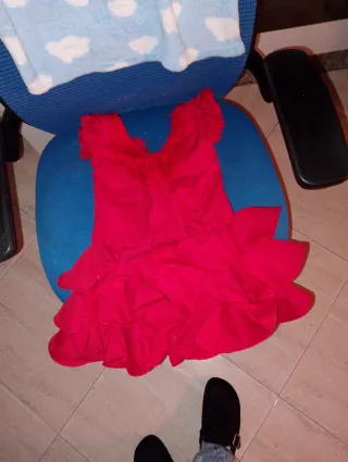 Traje de flamenca rojo con volantes