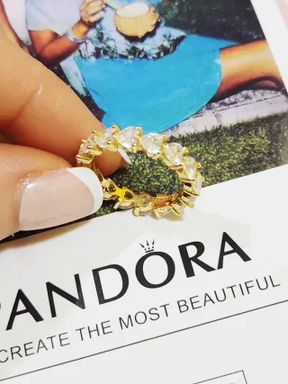 Anillo Pandora Corazones Brillantes Timeless. T56