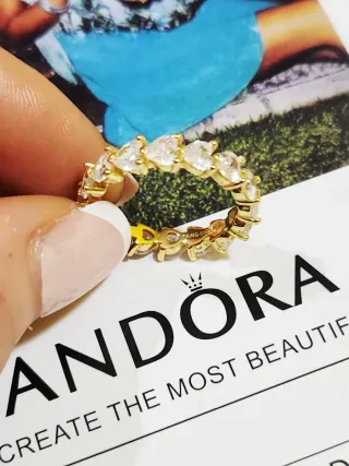Anillo Pandora Corazones Brillantes Timeless. T56