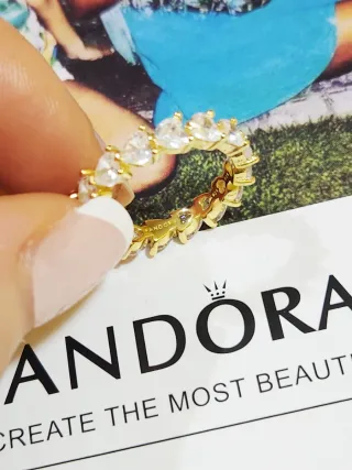 Anillo Pandora Corazones Brillantes Timeless. T56