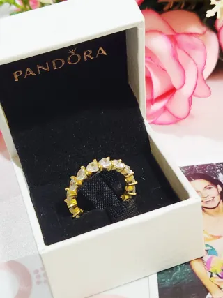 Anillo Pandora Corazones Brillantes Timeless. T56