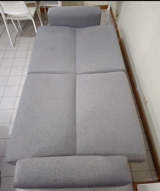 Sofá-cama 3 lugares com arrumos