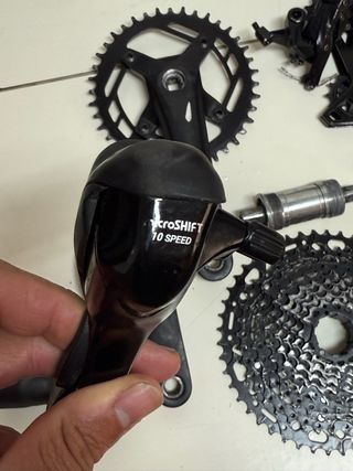 Microshift Adventx 10v con pinzas de freno