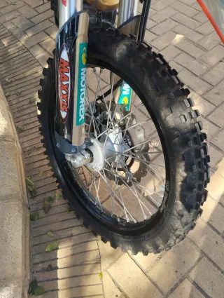 KTM 690 Enduro R Dic 2024