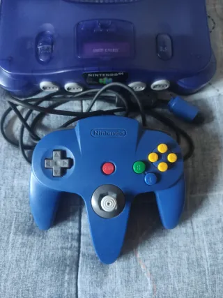 Nintendo 64 Morada Transparente Cables mando azul